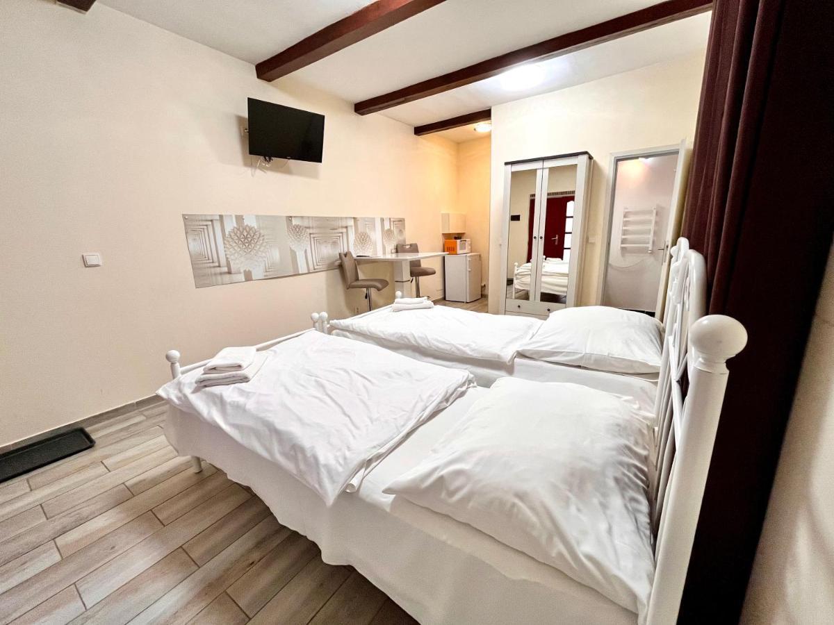 Aparthotel Casa Italia Praga Exterior foto